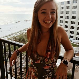 Meet your Posher, Carley